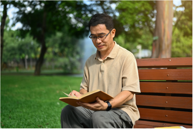 Từng định hủy hợp đồng bảo hiểm nhân thọ, gia đình mới nhận ra giá trị của quyết định giữ lại năm ấy sau biến cố - Ảnh 1. Từng định hủy hợp đồng bảo hiểm nhân thọ, gia đình mới nhận ra giá trị của quyết định giữ lại năm ấy sau biến cố - Ảnh 1.
