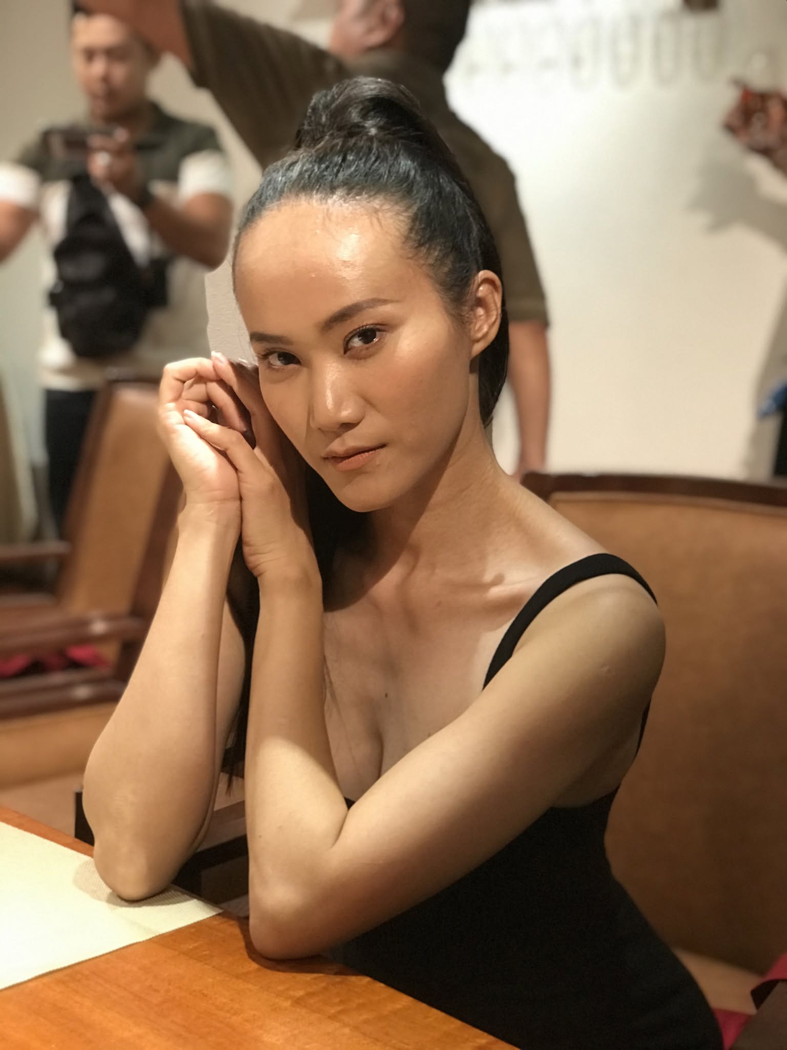 Nữ diễn vi&ecirc;n cả sự nghiệp chỉ thấy đ&uacute;ng b&oacute;ng lưng, được Trấn Th&agrave;nh v&agrave; Ninh Dương Lan Ngọc cưng như trứng- Ảnh 7.