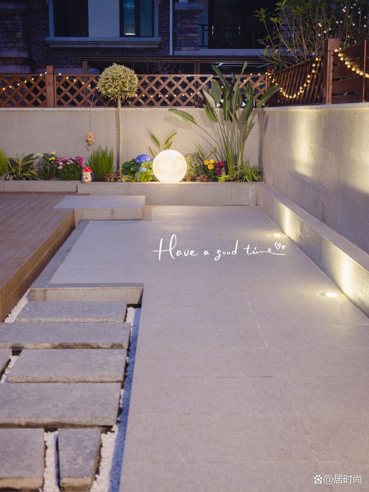 Khoảng s&acirc;n tầng trệt chỉ 40m&sup2; nhưng được biến th&agrave;nh khu vườn đẹp như tranh: Mỗi tối chỉ muốn pha tr&agrave; rồi ngồi l&igrave; ở nh&agrave; - Ảnh 2.