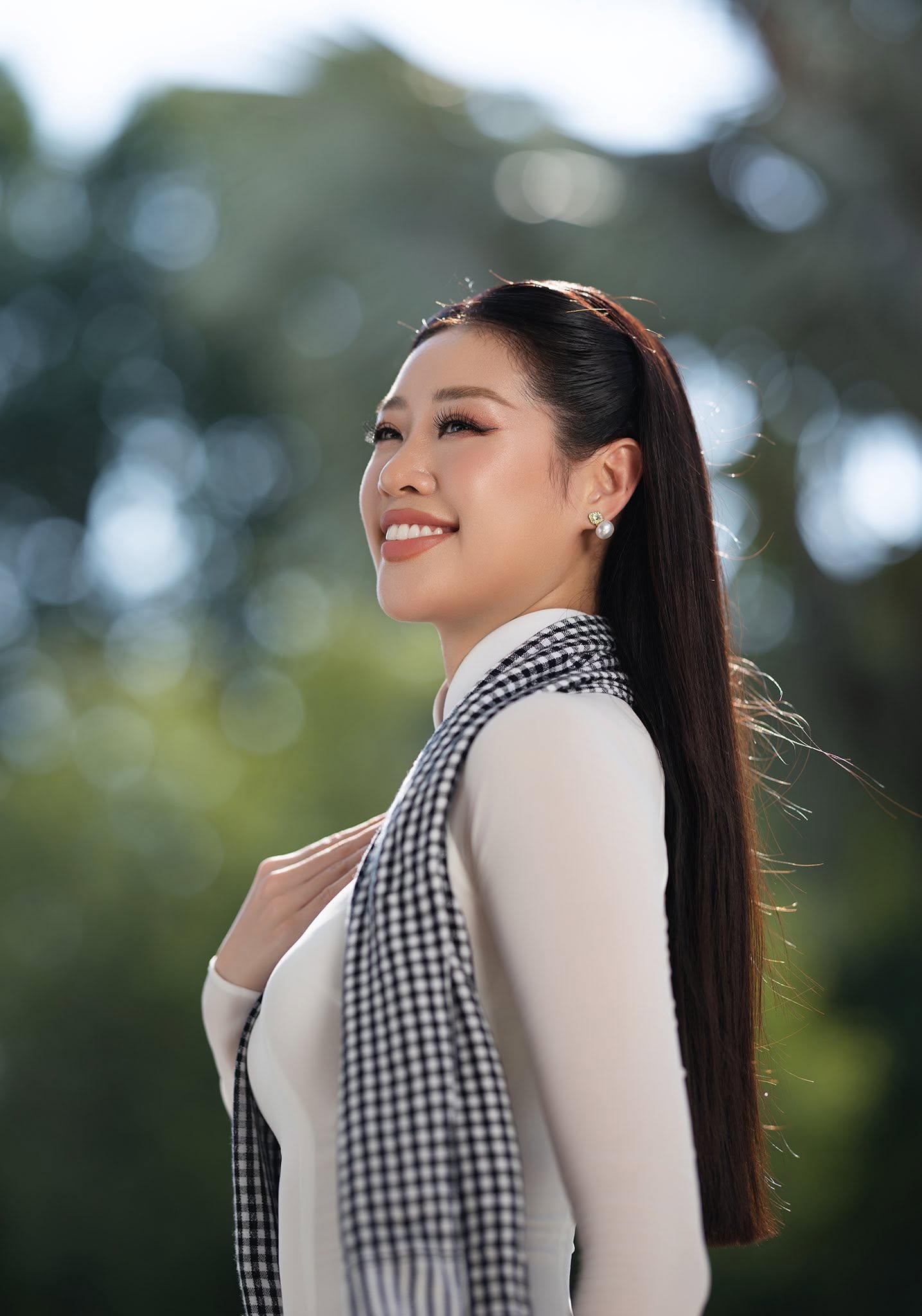 Hoa hậu Việt Nam được truyền th&ocirc;ng Trung Quốc ca ngợi l&agrave; 