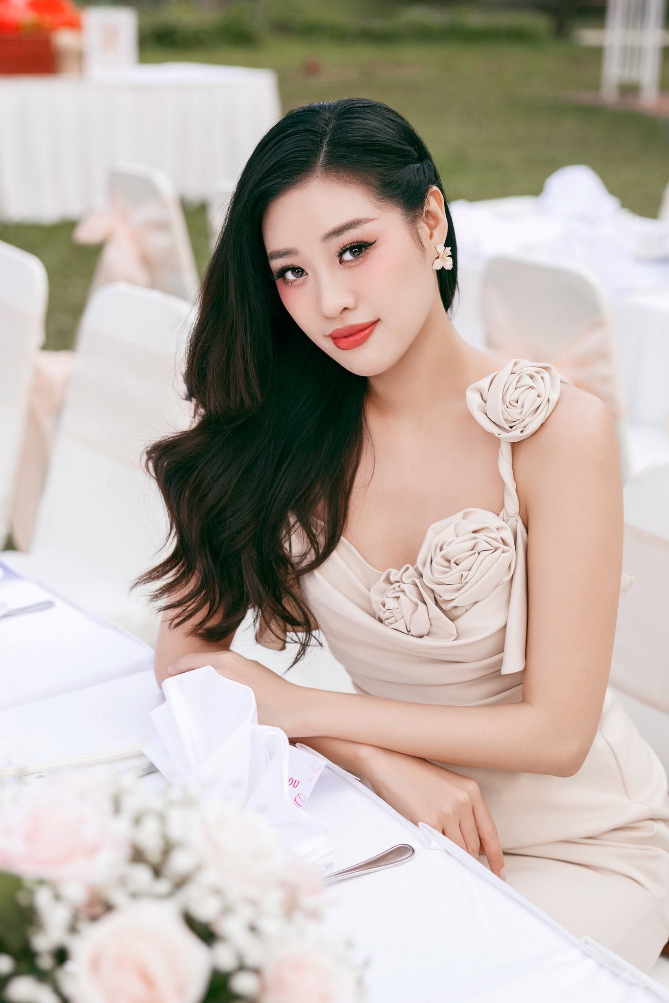 Hoa hậu Việt Nam được truyền th&ocirc;ng Trung Quốc ca ngợi l&agrave; 