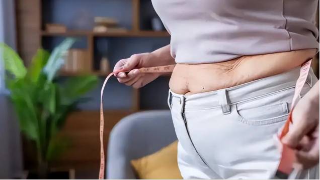 Kh&ocirc;ng chỉ đồ ngọt: 3 nh&oacute;m thực phẩm quen thuộc c&oacute; thể khiến đường huyết tăng v&agrave; v&ograve;ng eo ng&agrave;y c&agrave;ng lớn - Ảnh 3.