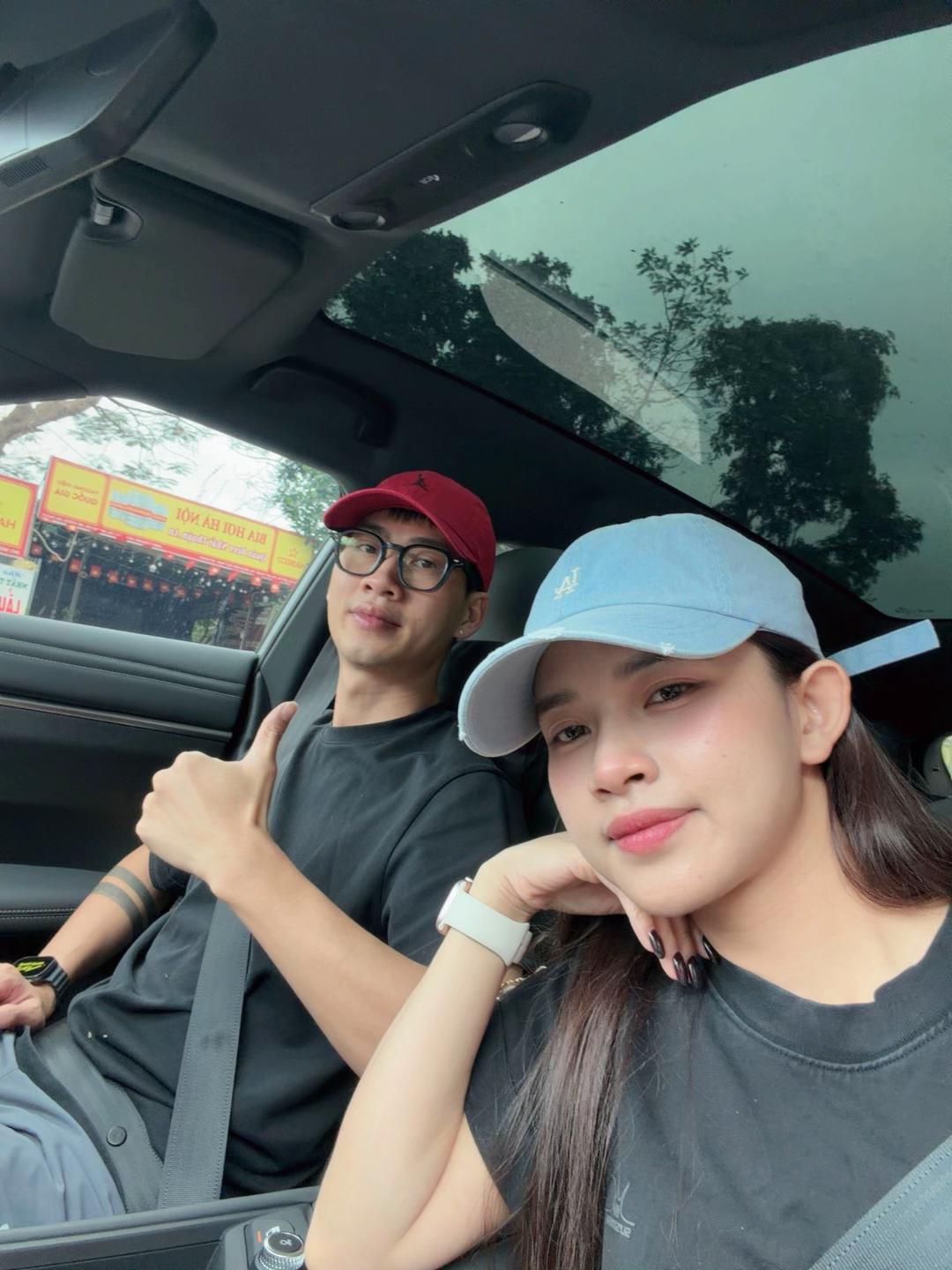 Cặp vợ chồng triệu view: Từ th&uacute;ng x&ocirc;i mưu sinh đến nh&agrave; đẹp xe sang l&agrave; nhờ 1 b&iacute; quyết- Ảnh 2.
