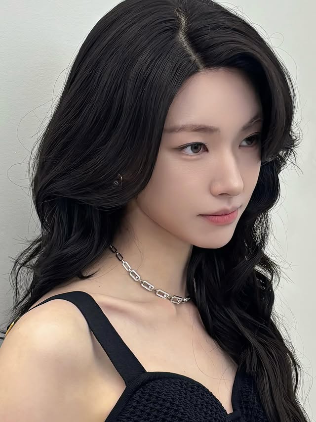 Mỹ nh&acirc;n 1993 hot nhất hiện nay: Nhan sắc ngọt ng&agrave;o 