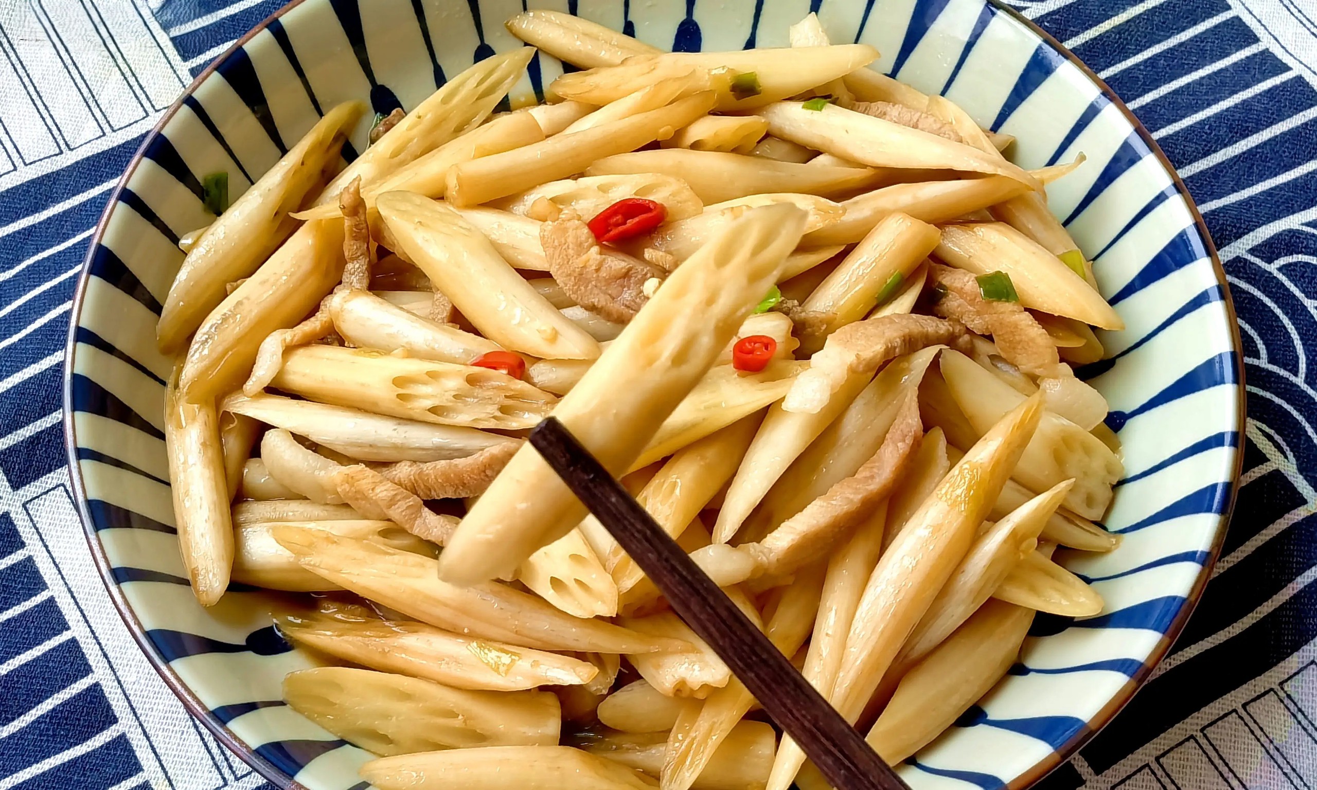 3 m&oacute;n ăn n&agrave;y đang v&agrave;o m&ugrave;a, mềm, bổ dưỡng v&agrave; gi&agrave;u chất dinh dưỡng. - Ảnh 2.