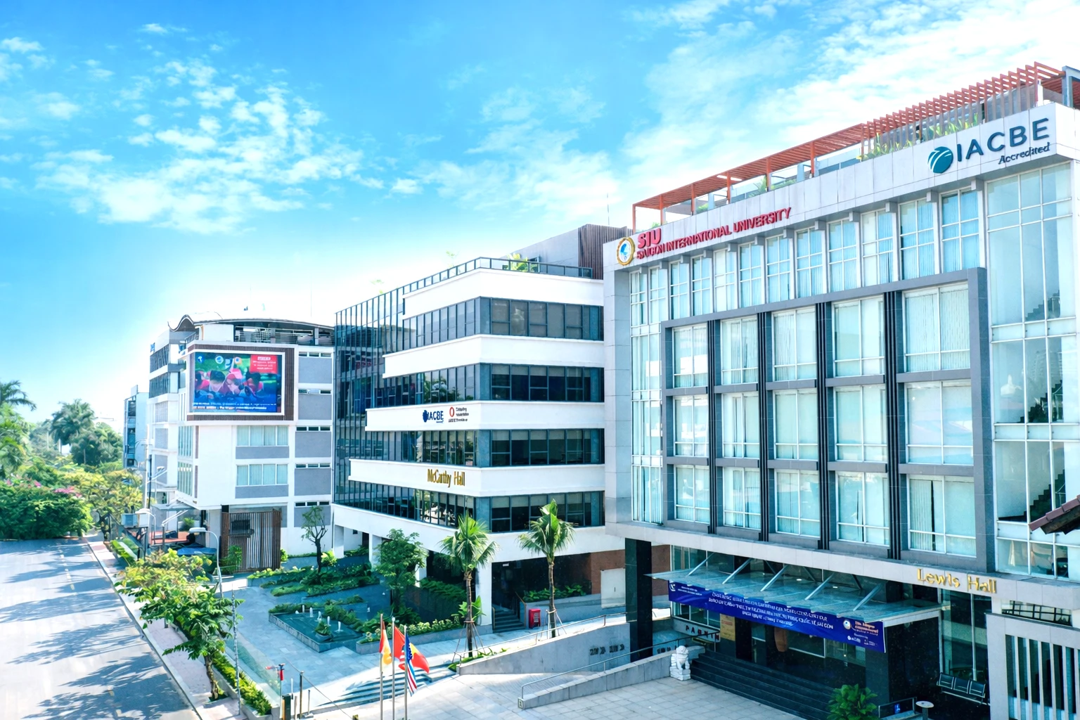 Trường đại học quốc tế S&agrave;i G&ograve;n x&eacute;t tuyển bổ sung 500 chỉ ti&ecirc;u v&agrave; học bổng hấp dẫn năm 2026 - Ảnh 1.