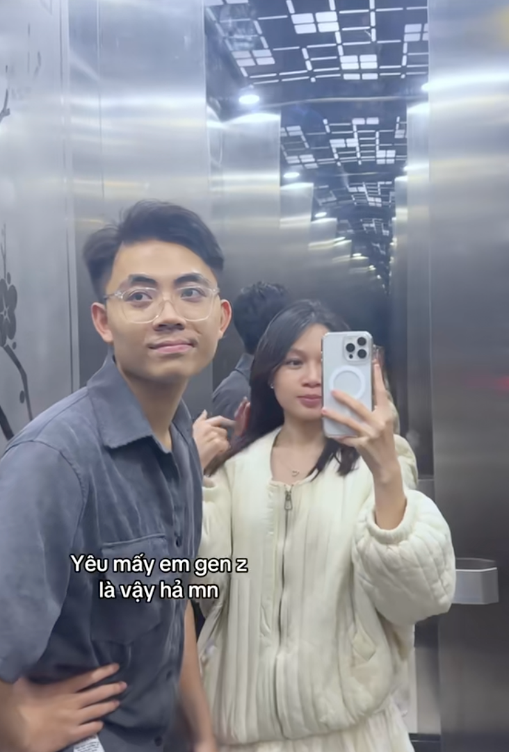 C&ocirc; sinh vi&ecirc;n ng&agrave;nh y mang cả s&aacute;ch đến rạp phim hẹn h&ograve; v&agrave; chuyện t&igrave;nh 