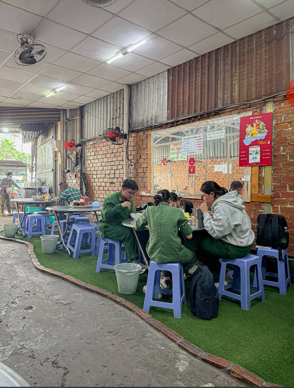 Trấn Th&agrave;nh gợi &yacute; qu&aacute;n b&uacute;n c&aacute; th&aacute;c l&aacute;c kh&ocirc;ng biển hiệu ở TP . HCM - Ảnh 9.