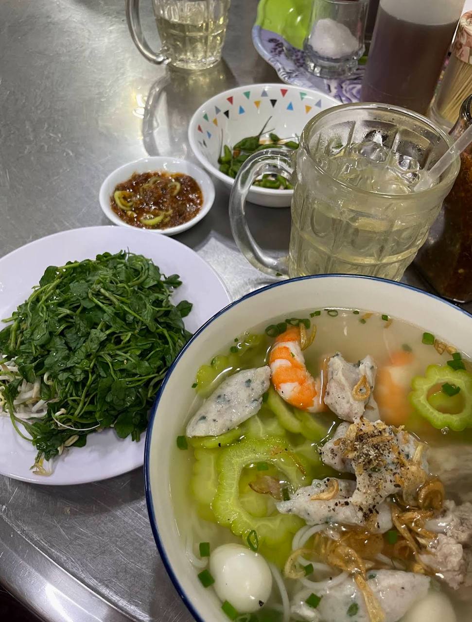 Trấn Th&agrave;nh gợi &yacute; qu&aacute;n b&uacute;n c&aacute; th&aacute;c l&aacute;c kh&ocirc;ng biển hiệu ở TP . HCM - Ảnh 15.