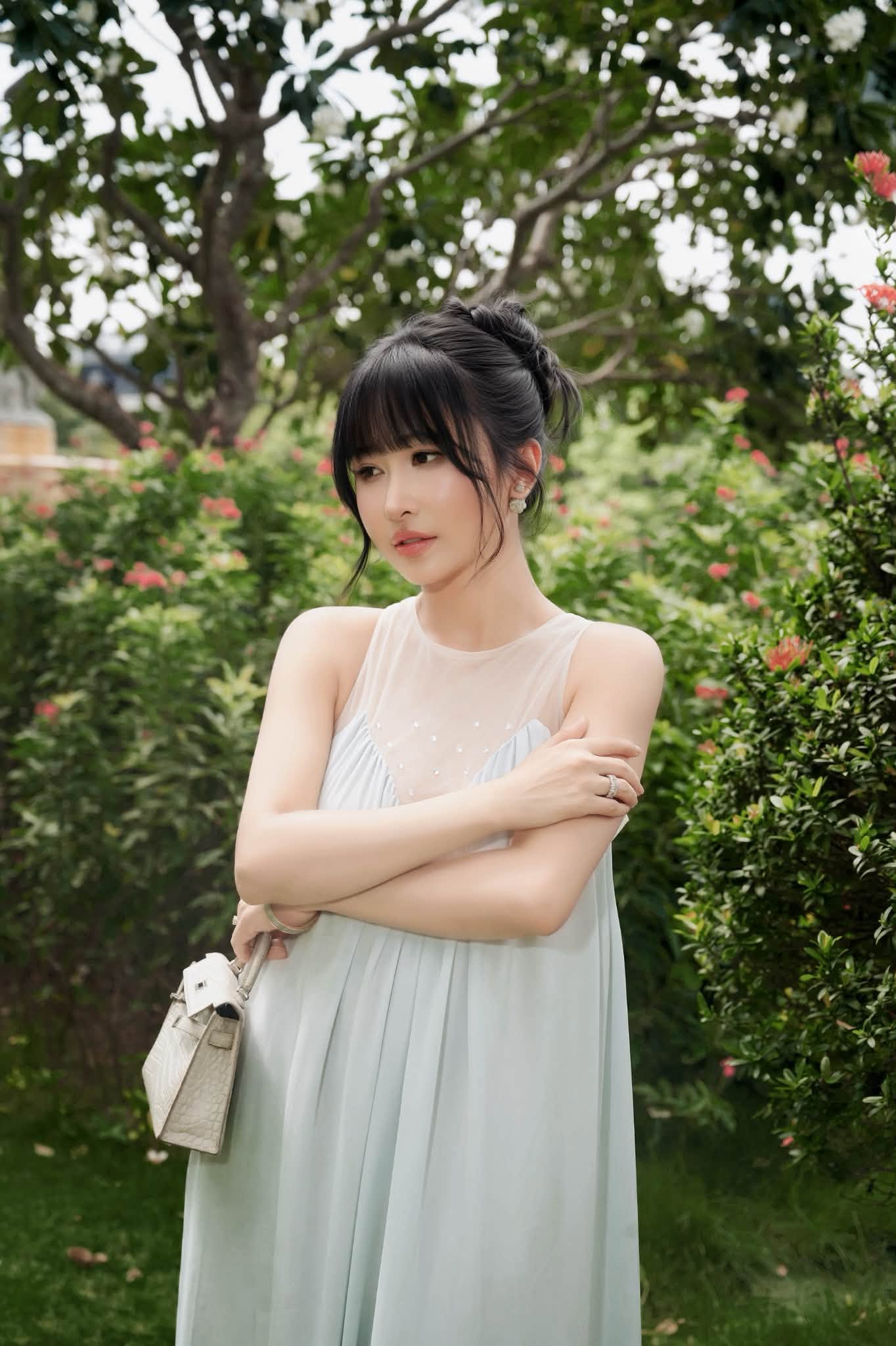Những thay đổi bất ngờ trong phong c&aacute;ch của Mina Phạm vợ đại gia Minh Nhựa - Ảnh 2.