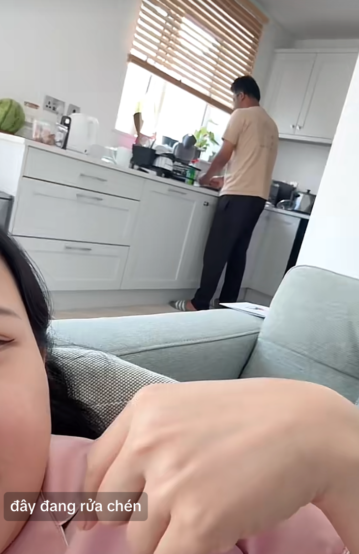 C&ocirc; d&acirc;u Việt lấy 