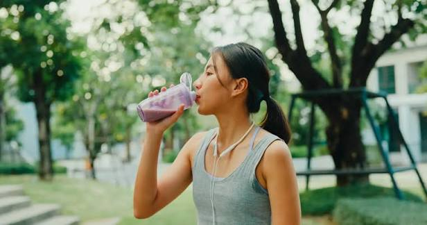 Muốn giảm mỡ, giữ cơ sau tuổi 30, trước tiên hãy biết cơ thể cần bao nhiêu protein: Cách tính lượng protein phù hợp với cơ thể - Ảnh 1.