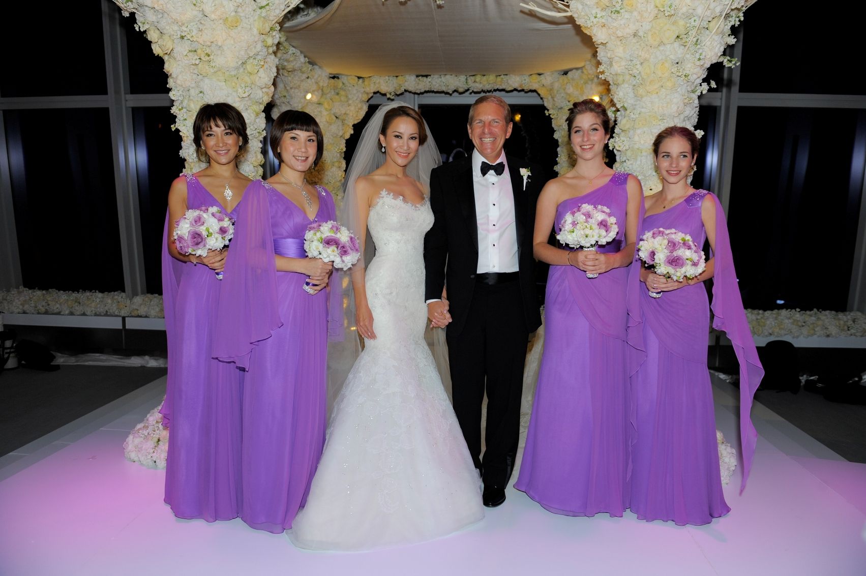 Những đ&aacute;m cưới tốn k&eacute;m nhất Cbiz: H&ocirc;n lễ của Huỳnh Hiểu Minh - Angelababy chưa bằng cặp đ&ocirc;i chi 2730 tỷ - Ảnh 5.