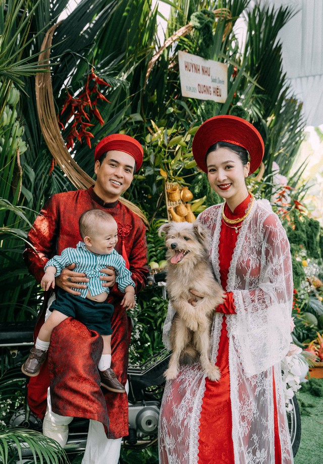 Mỹ nh&acirc;n qu&ecirc; miền T&acirc;y cưới ca sĩ hơn 17 tuổi: Được chồng giao giữ hết tiền, sống trong biệt thự 20 tỷ đồng  - Ảnh 6.