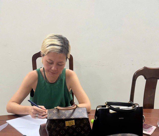 Nữ du kh&aacute;ch trộm t&agrave;i sản hơn 500 triệu đồng tại Đ&agrave; Nẵng - Ảnh 1.