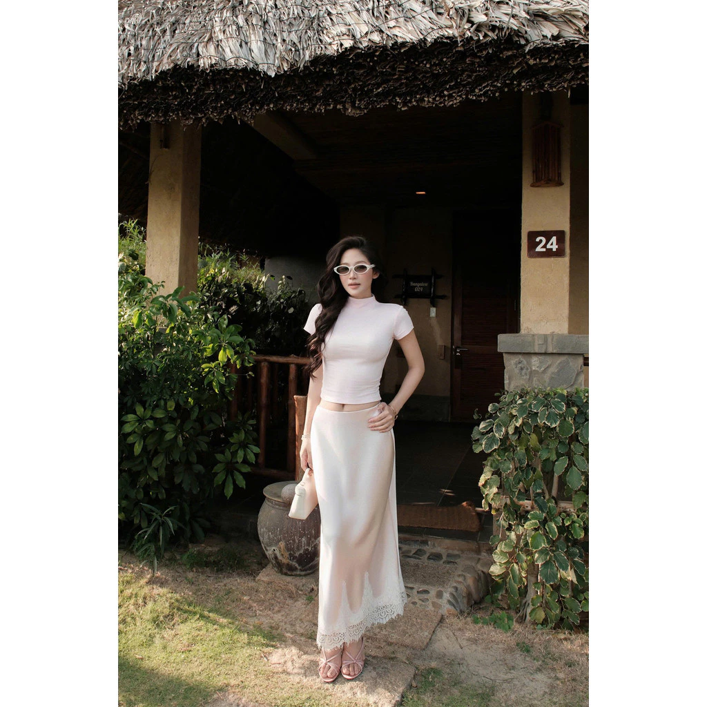 Chiếc ch&acirc;n v&aacute;y 