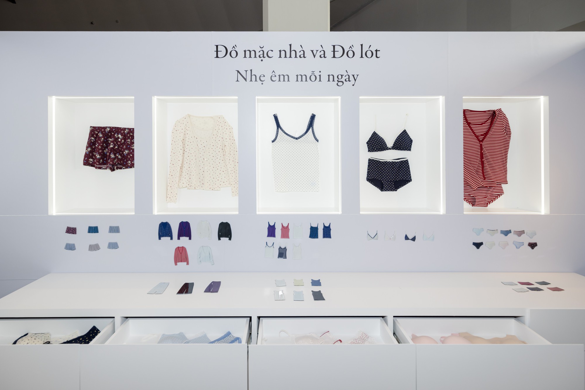 Uniqlo ra mắt BST Lifewear Thu/Đ&ocirc;ng 202 lấy cảm hứng từ nhịp sống đ&ocirc; thị hiện đại  - Ảnh 12.