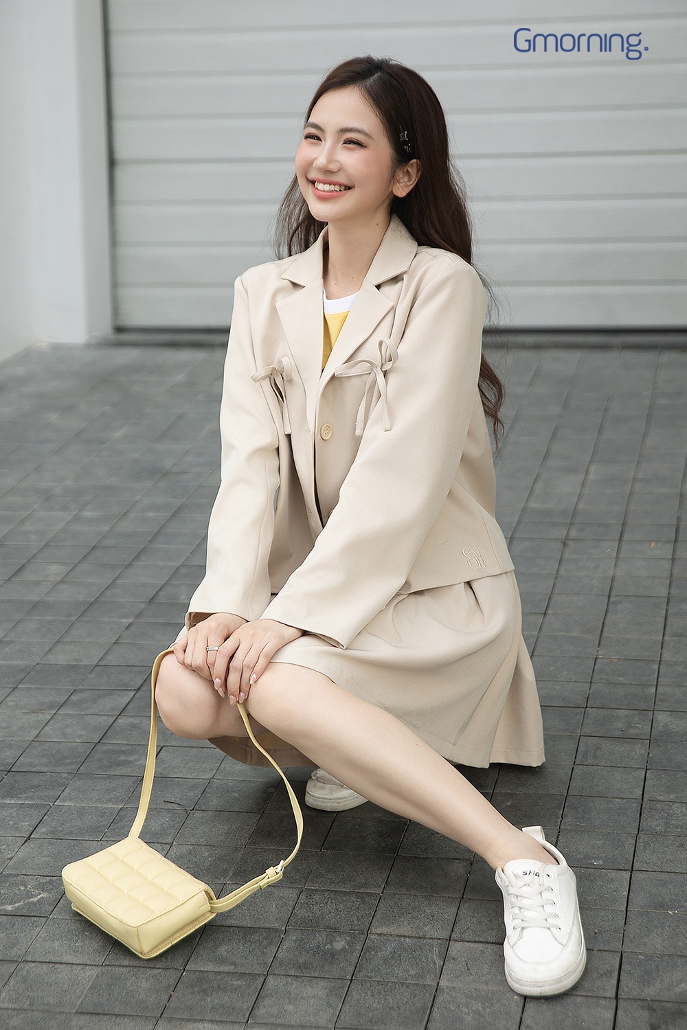 Chi tiết nơ trở lại: B&iacute; quyết mặc style old money vừa thanh lịch, nữ t&iacute;nh m&agrave; kh&ocirc;ng hề 