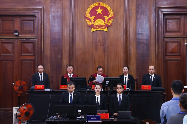 Phiên tòa 227 bị cáo trong chuyên án ma túy VN10: Hơn 100 luật sư tham gia bào chữa đã có mặt - Ảnh 2. Phiên tòa 227 bị cáo trong chuyên án ma túy VN10: Hơn 100 luật sư tham gia bào chữa đã có mặt - Ảnh 2.