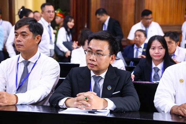 Phiên tòa 227 bị cáo trong chuyên án ma túy VN10: Hơn 100 luật sư tham gia bào chữa đã có mặt - Ảnh 7. Phiên tòa 227 bị cáo trong chuyên án ma túy VN10: Hơn 100 luật sư tham gia bào chữa đã có mặt - Ảnh 7.