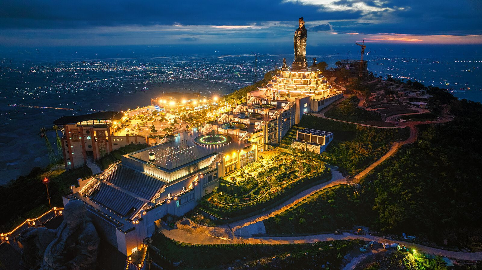 N&uacute;i B&agrave; Đen: N&oacute;c nh&agrave; Nam Bộ thu h&uacute;t 4 triệu kh&aacute;ch trong 7 th&aacute;ng đầu năm 2026 - Ảnh 2.