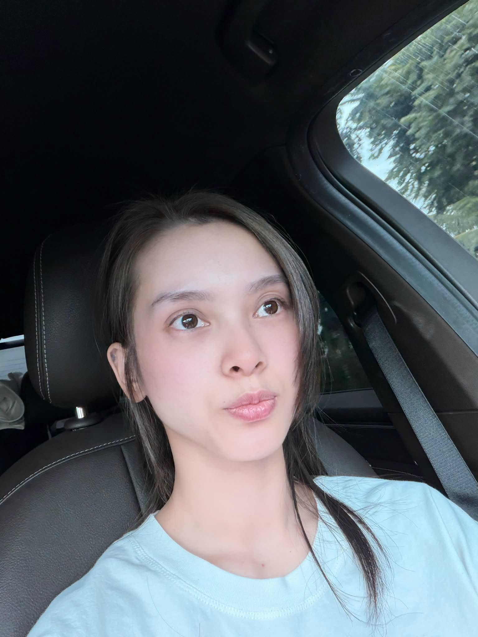 Quỳnh Lương bị chỉ tr&iacute;ch v&igrave; văng tục tr&ecirc;n s&oacute;ng livestream- Ảnh 1.
