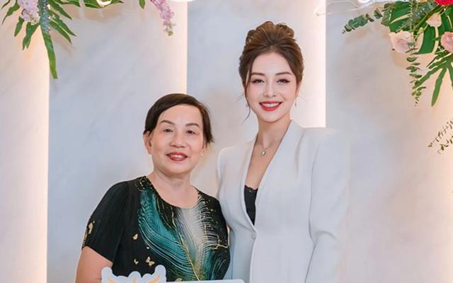 Mẹ đơn thân Vbiz có 1 con riêng được đại gia si mê: Mang Bentley cưới về, nhà chồng danh giá cưng hết mực - Ảnh 6.