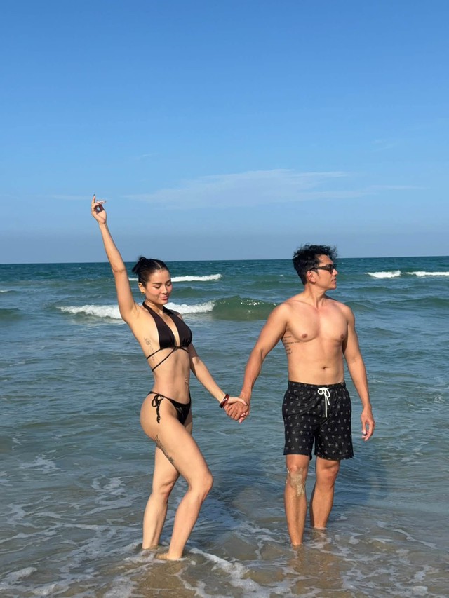 Mẹ đơn th&acirc;n Vbiz được đại gia kim cương si m&ecirc;: 