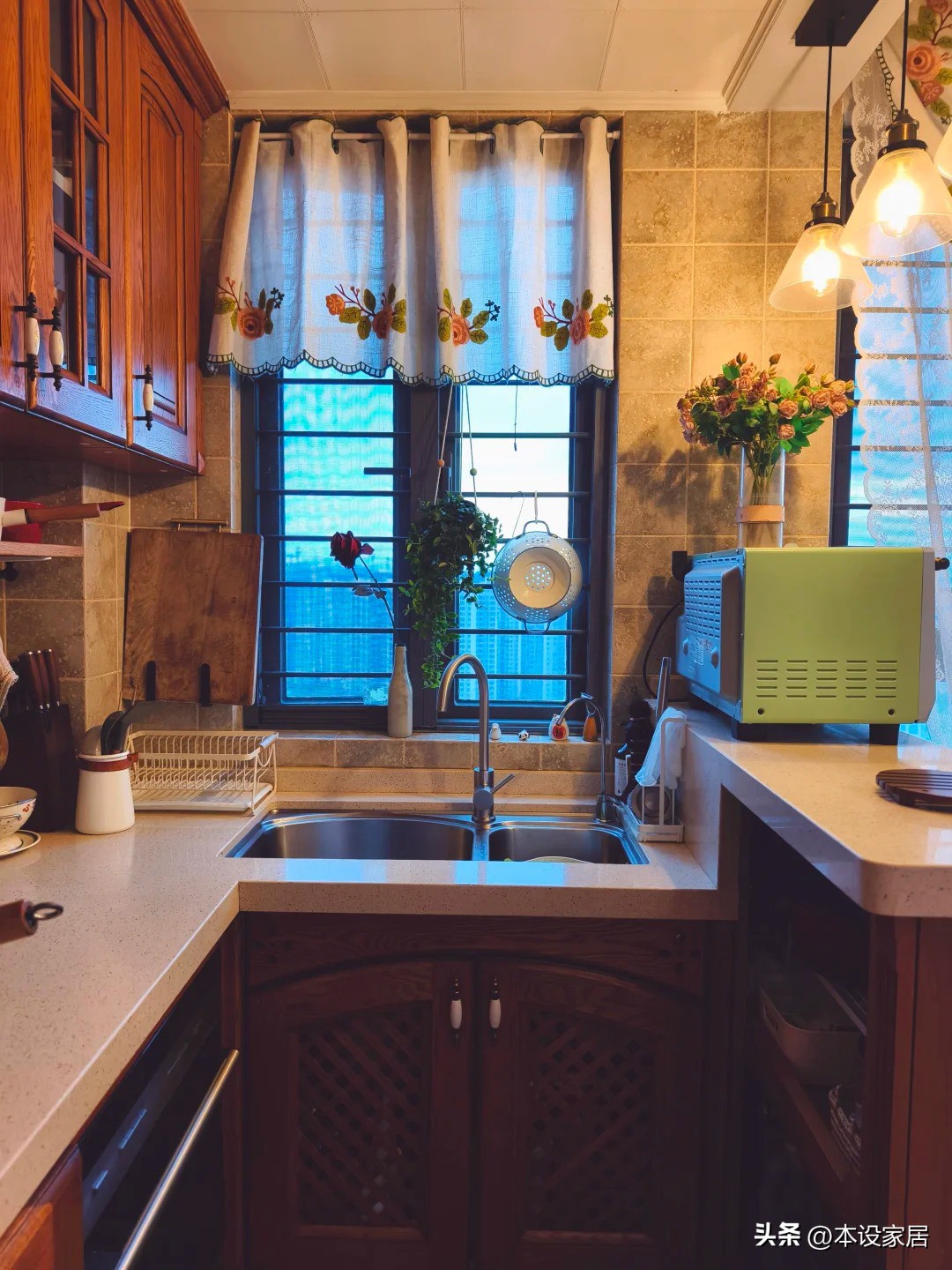 Bà mẹ 2 con sống 8 năm trong căn hộ 98m² vẫn gọn như mới: Cách sắp xếp nhà khiến nhiều người muốn học theo - Ảnh 3.