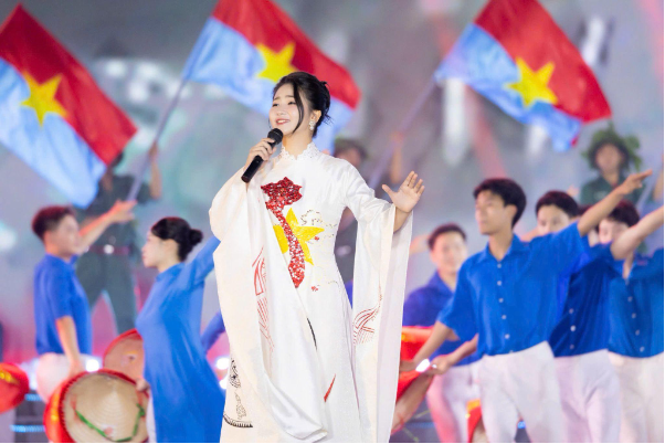 Mai Thu Hương v&agrave; h&agrave;nh tr&igrave;nh viết tiếp dấu ấn Sao Mai - Ảnh 3.