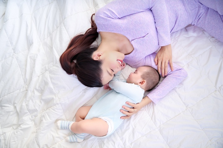 Bảo vệ sức khỏe trẻ nhỏ: &Aacute; hậu Quỳnh Ch&acirc;u chia sẻ kinh nghiệm l&agrave;m mẹ 2026 - Ảnh 3.