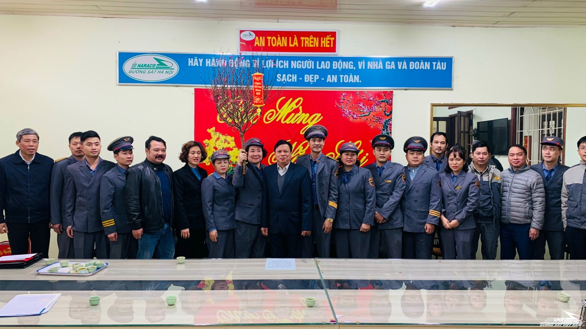Tin vui: Giảm gi&aacute; v&eacute; t&agrave;u cho hơn 20 . 000 Lao động ng&agrave;nh Đường sắt 2026 - Ảnh 2.