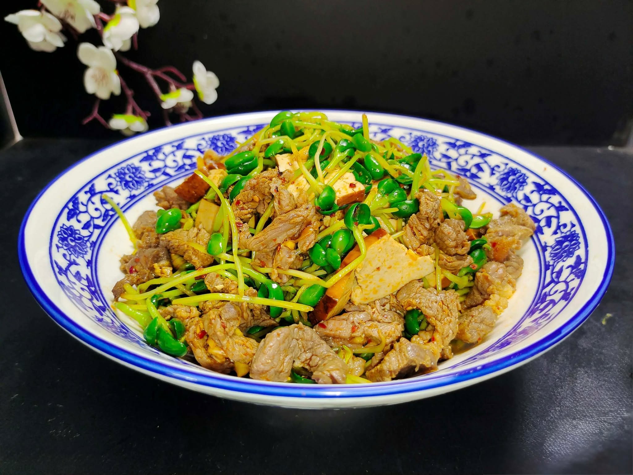 Chỉ mất 10 phút, trộn 3 nguyên liệu này là có món ăn ngon đậm đà với rau và thịt, rất đưa cơm - Ảnh 11. Chỉ mất 10 phút, trộn 3 nguyên liệu này là có món ăn ngon đậm đà với rau và thịt, rất đưa cơm - Ảnh 11.