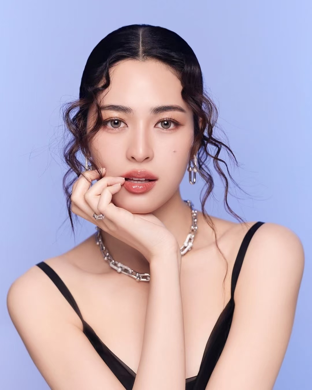 Mỹ nh&acirc;n 9x trở th&agrave;nh 