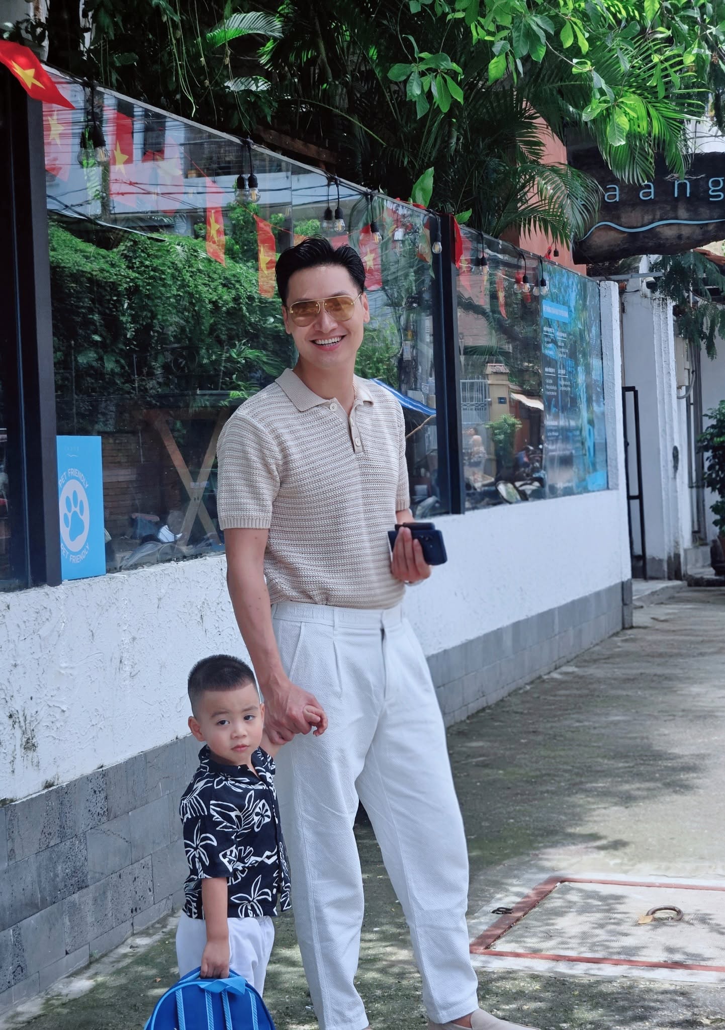 Con trai &uacute;t Mạnh Trường ng&agrave;y đầu đi học mầm non, th&aacute;i độ kh&aacute;c hẳn ở nh&agrave; khiến phụ huynh bật cười- Ảnh 4.
