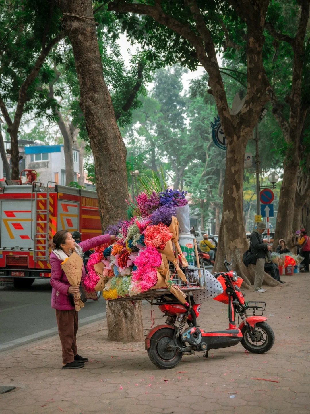 Khám phá vẻ đẹp bình dị Hà Nội qua ống kính nhiếp ảnh gia Nga năm 2026 - Ảnh 12. Khám phá vẻ đẹp bình dị Hà Nội qua ống kính nhiếp ảnh gia Nga năm 2026 - Ảnh 12.