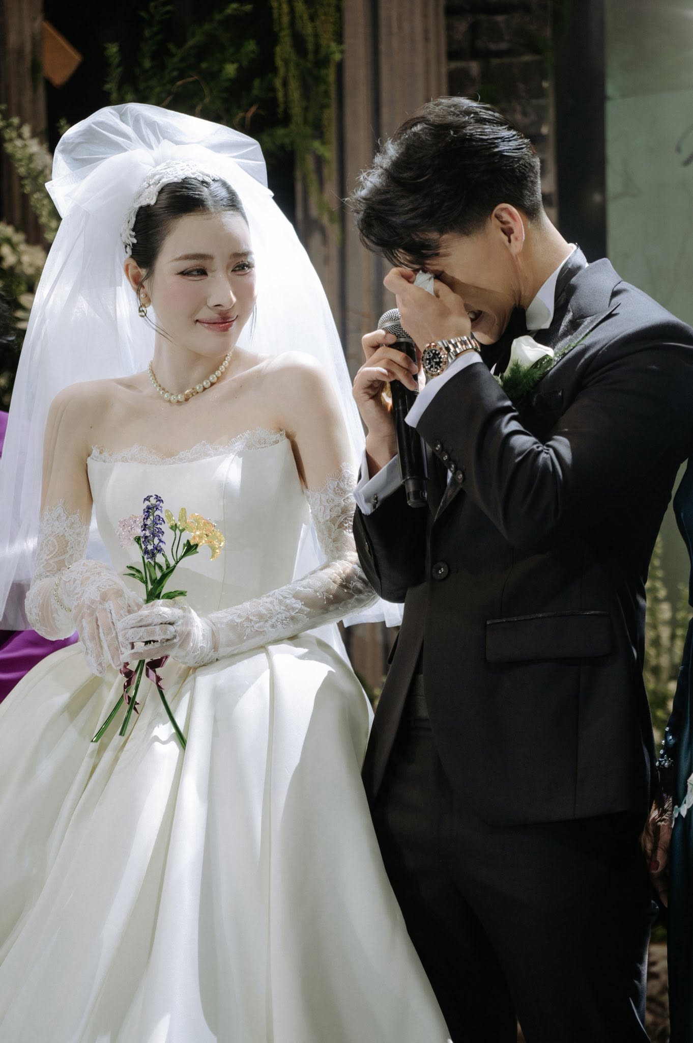 Nữ sinh Y khoa v&agrave; cầu thủ Vũ Văn Thanh khoe tổ ấm mới bạc tỷ sau cưới - Ảnh 4.