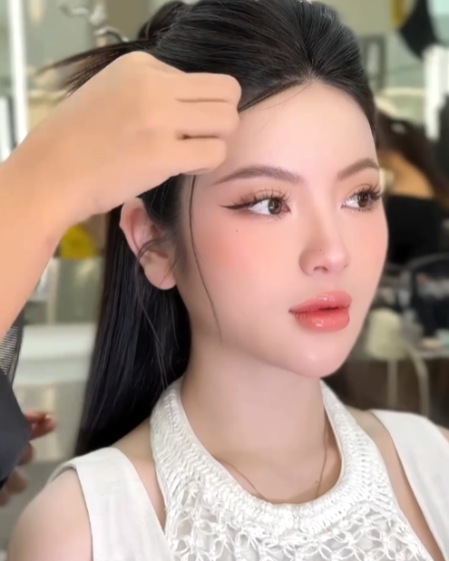 Chu Thanh Huyền đ&aacute;p trả b&igrave;nh luận ch&ecirc; v&ograve;ng 1 
