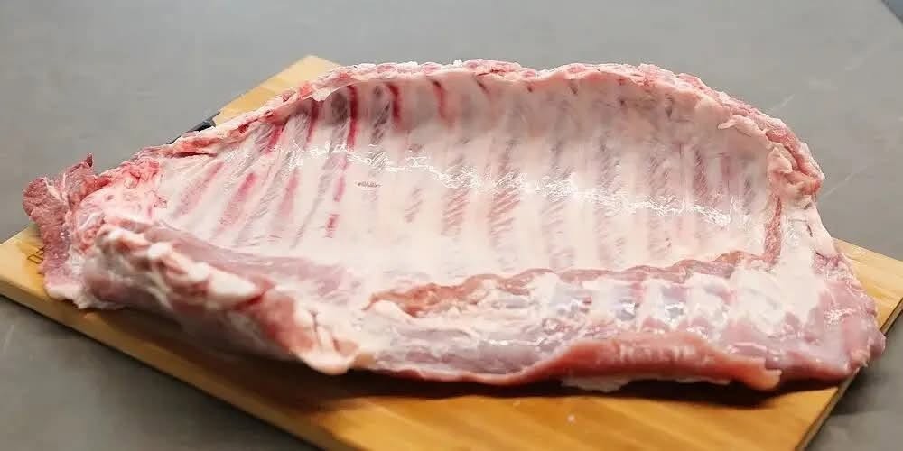 N&ecirc;n nấu m&oacute;n g&igrave; cho bữa tiệc ng&agrave;y cuối tuần? Tất nhi&ecirc;n l&agrave; sườn nướng rồi!  - Ảnh 1.