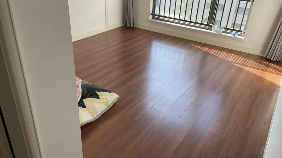 Người trẻ bắt đầu hạ ti&ecirc;u chuẩn thu&ecirc; nh&agrave; để tiết kiệm: Căn ph&ograve;ng gần như trống rỗng, đồ d&ugrave;ng chỉ v&agrave;i trăm ngh&igrave;n đồng - Ảnh 3.