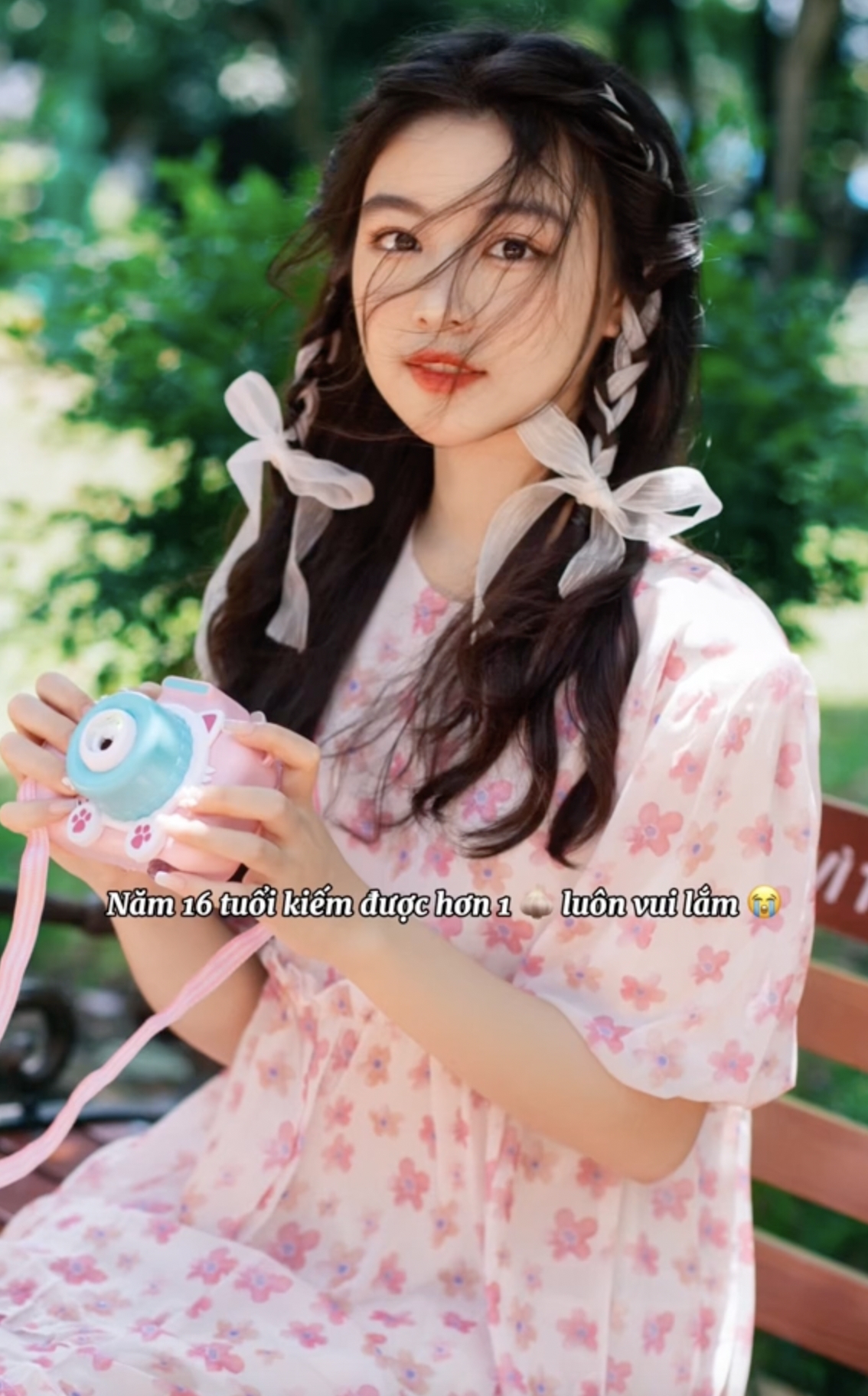 Cuộc sống sang chảnh của Lọ Lem: Từ c&ocirc; b&eacute; 3 tuổi nhận job đến tỷ ph&uacute; tuổi 16 - Ảnh 3.