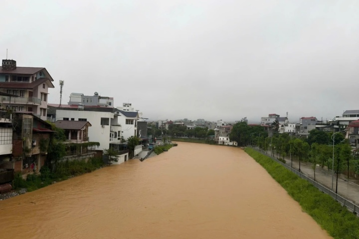 Mưa lớn g&acirc;y ngập lụt v&agrave; sạt lở tại Cao Bằng , thiệt hại 1 , 2 tỷ đồng - Ảnh 1.