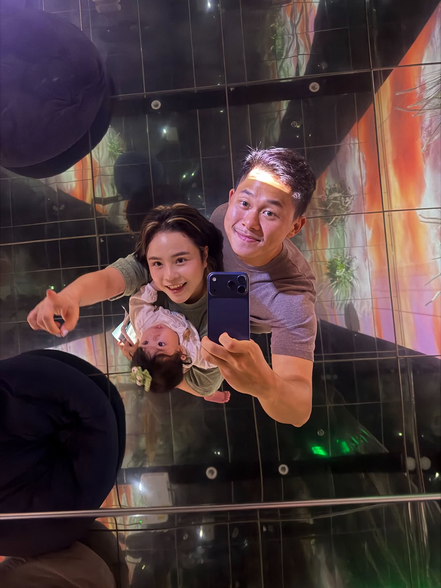Hotkid mới của showbiz Việt gọi t&ecirc;n b&eacute; Cheri - con g&aacute;i Th&aacute;i Trinh: Đ&ocirc;i m&aacute; b&aacute;nh bao, mắt tr&ograve;n xoe v&agrave; biểu cảm 
