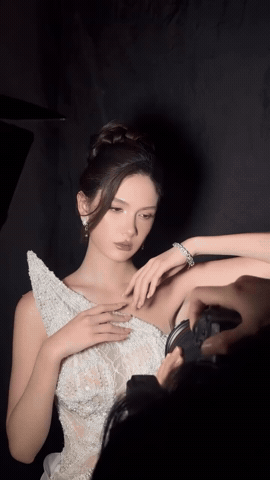 Đặng Thanh Giang - em gái Đặng Văn Lâm tỏa sáng trên sàn catwalk 2026 - Ảnh 2. Đặng Thanh Giang - em gái Đặng Văn Lâm tỏa sáng trên sàn catwalk 2026 - Ảnh 2.