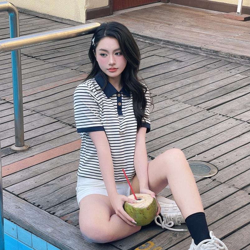 Chiếc &aacute;o 