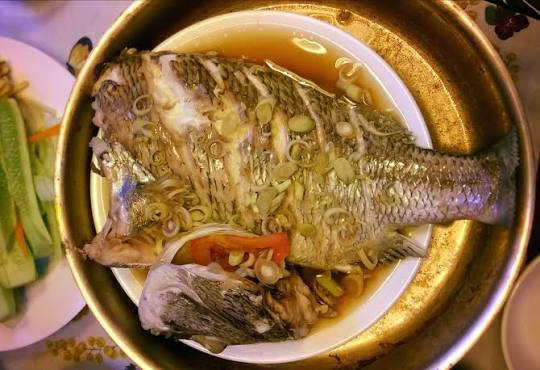 Nếu bạn muốn l&agrave;m m&oacute;n c&aacute; hấp ngon tại nh&agrave;, đừng chọn t&ugrave;y tiện: Đ&acirc;y l&agrave; những loại c&aacute; n&agrave;y l&agrave;m m&oacute;n ăn ngon nhất - Ảnh 4.