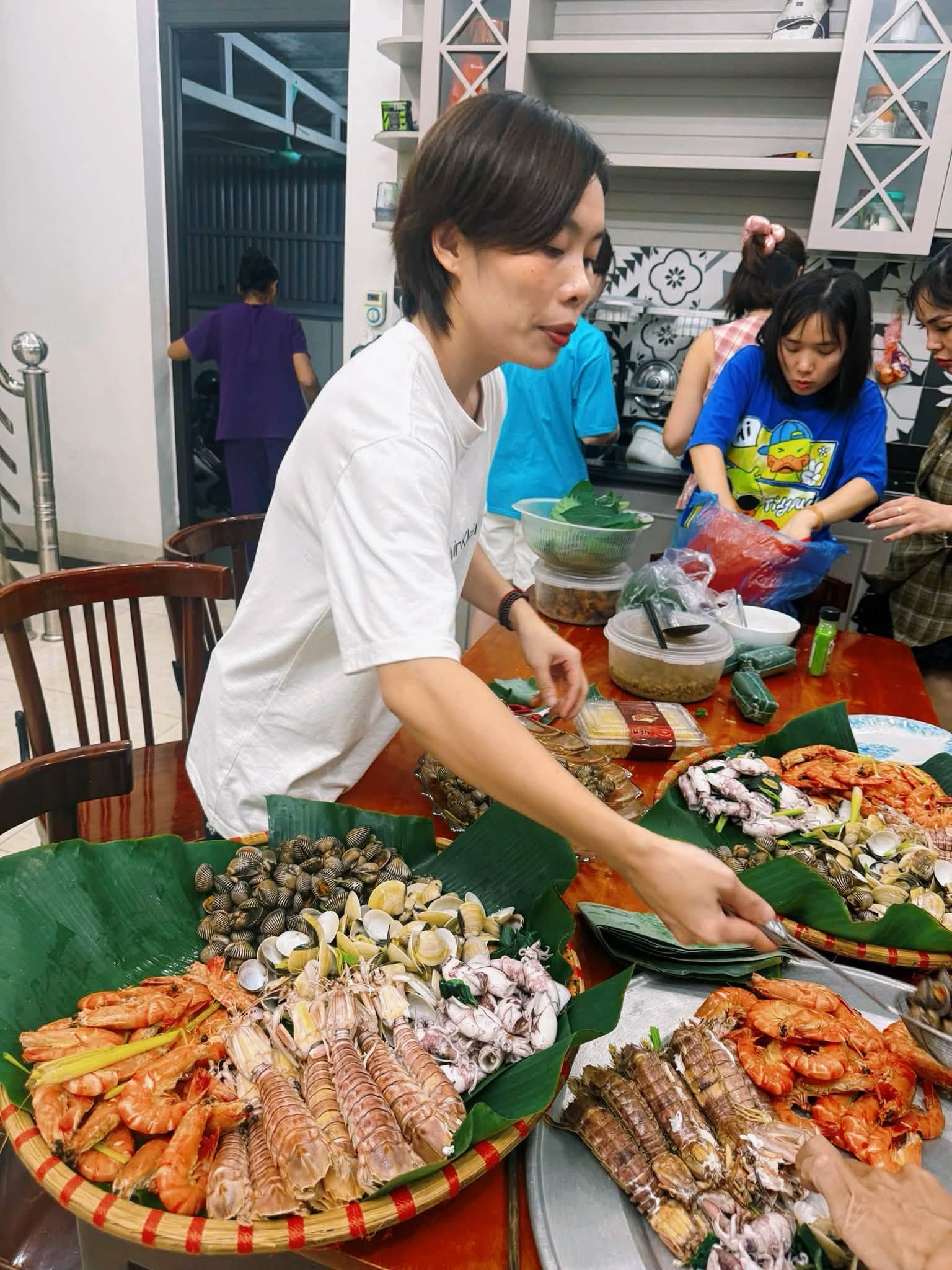 Mỹ nh&acirc;n tỷ view, U50 nhan sắc ph&aacute;t s&aacute;ng giữa World Cup 2026: Mất một cuộc t&igrave;nh nhưng thắng cả thế giới - Ảnh 2.