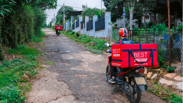 Những chuyến xe tạo n&ecirc;n sinh kế - Ảnh 3.