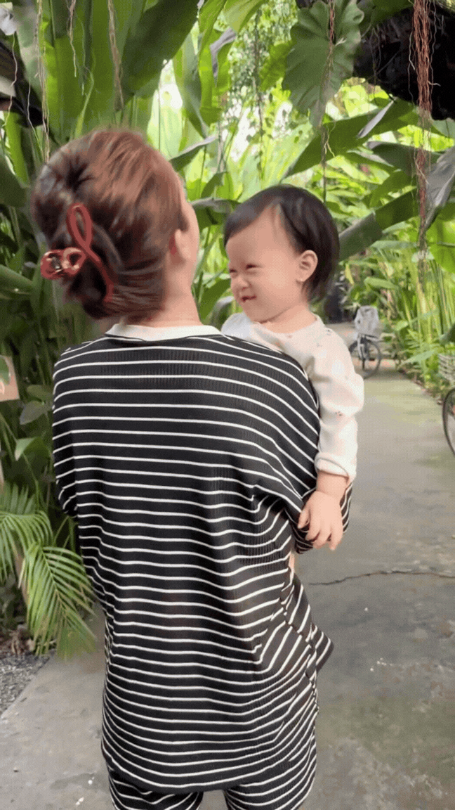 Con g&aacute;i Quỳnh Lương ngủ 15-16 tiếng/ng&agrave;y, d&acirc;n mạng thắc mắc chuyện dinh dưỡng- Ảnh 2.