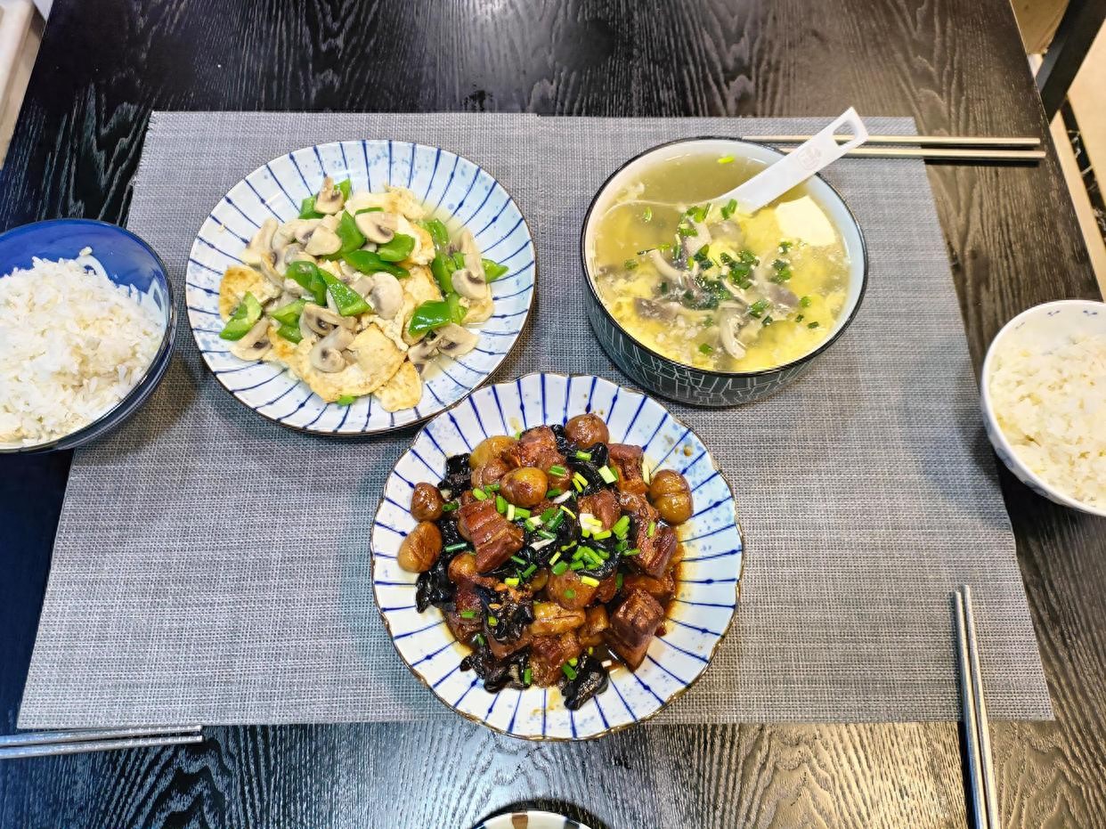Bữa tối 3 m&oacute;n l&agrave;m dễ m&agrave; ngon, con trai t&ocirc;i phải thốt l&ecirc;n 